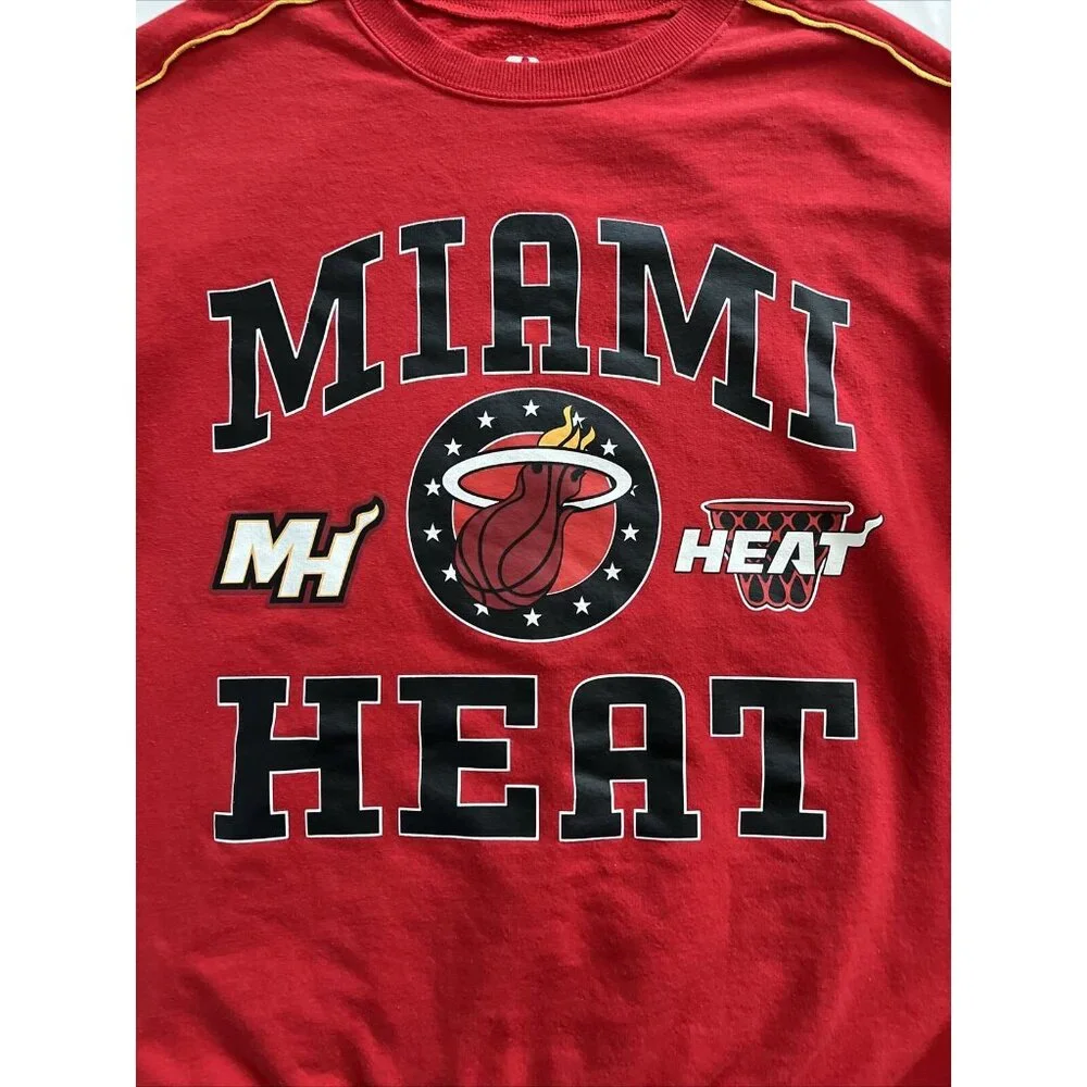MIAMI HEAT Ladies Sz M Red Long Sleeve NBA Basketball Sweatshirt Crewneck - Picture 4 of 6